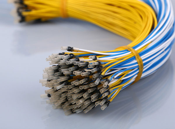 關于高壓電機熱敏電阻作用分析。